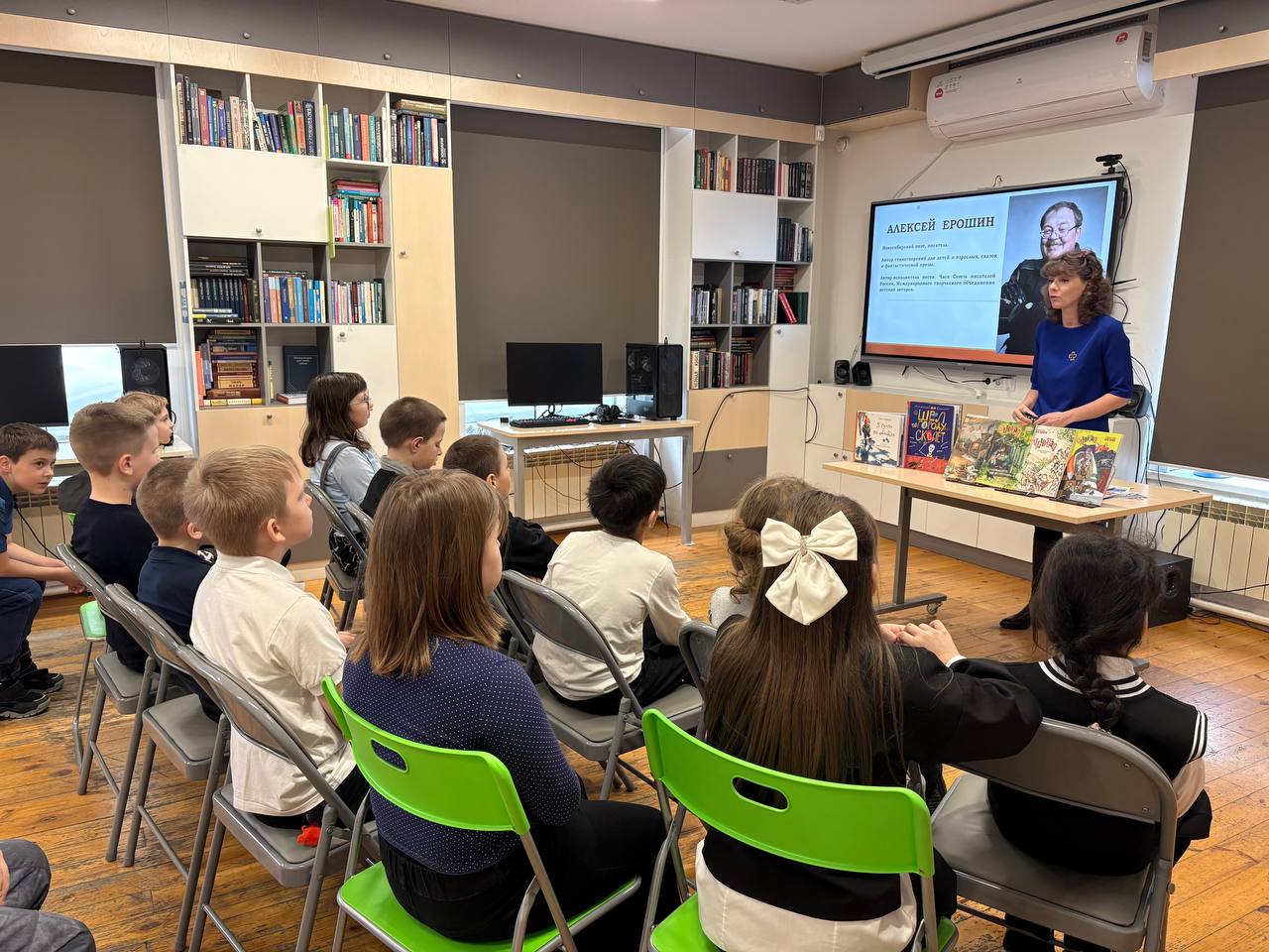 МИР АЛЕКСЕЯ ЕРОШИНА, В КОТОРОМ НЕТ СКУКИ. ЛИТЕРАТУРНЫЕ ЧАСЫ